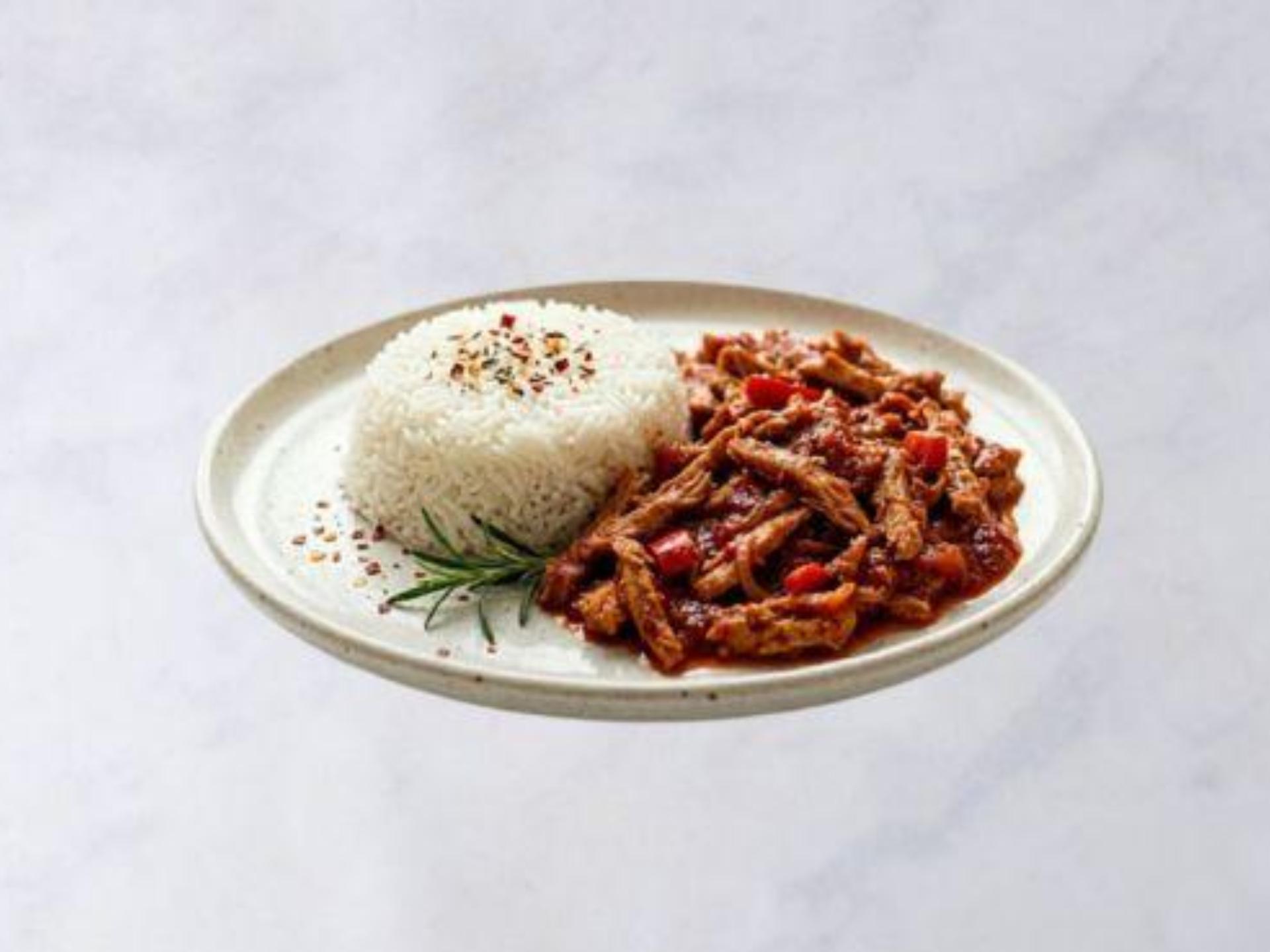 Straccetti vegetali alla diavola con riso basmati