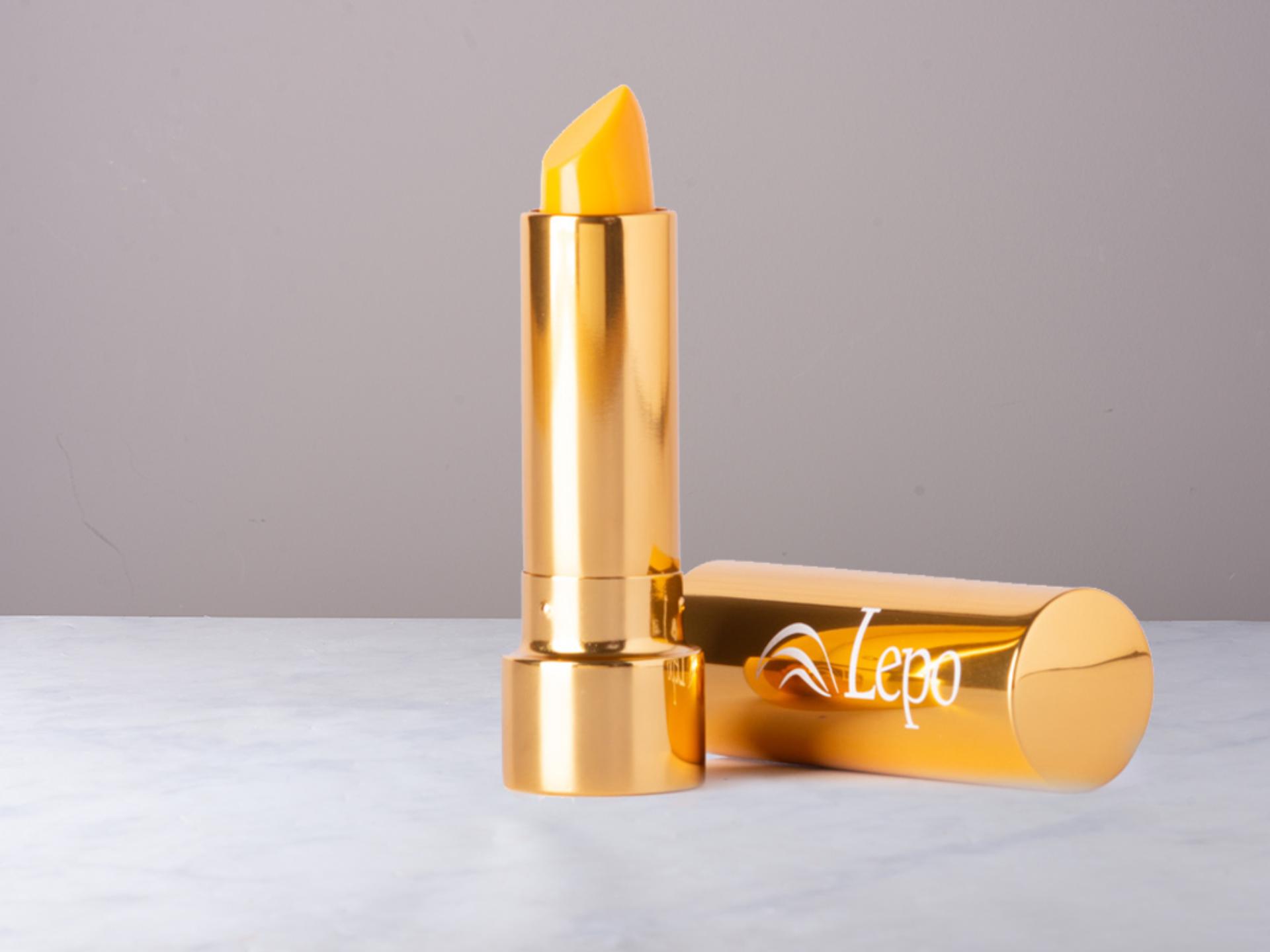 Rossetto cambiacolore giallo