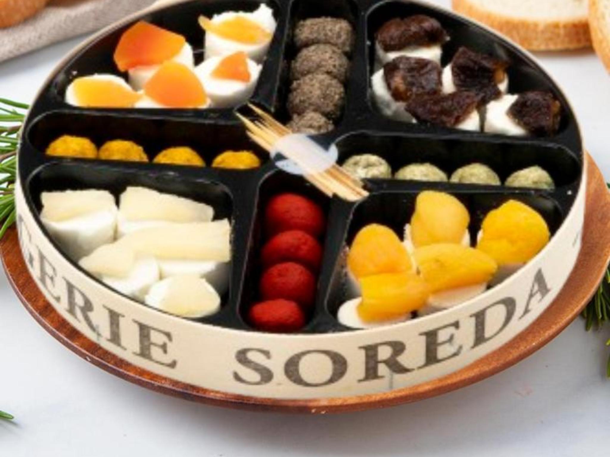 Vassoio Caprini misti d'aperitivo