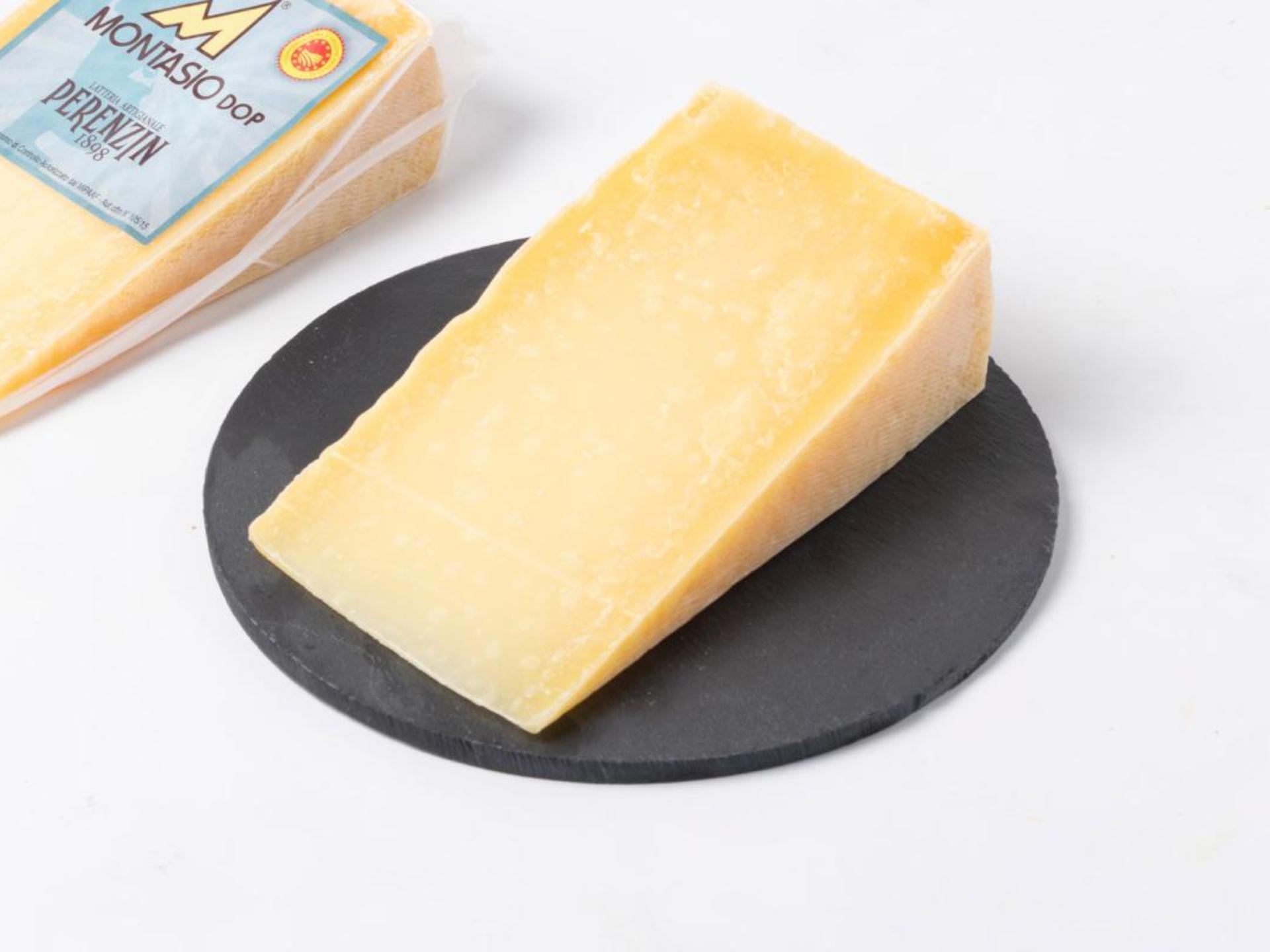 Montasio DOP stravecchio