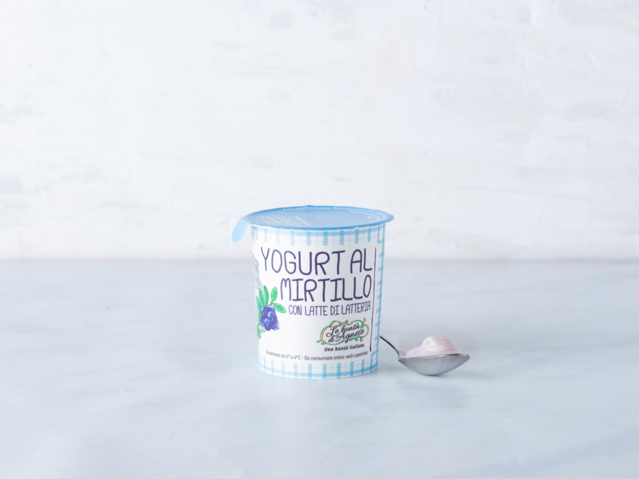 Yogurt di latteria al mirtillo