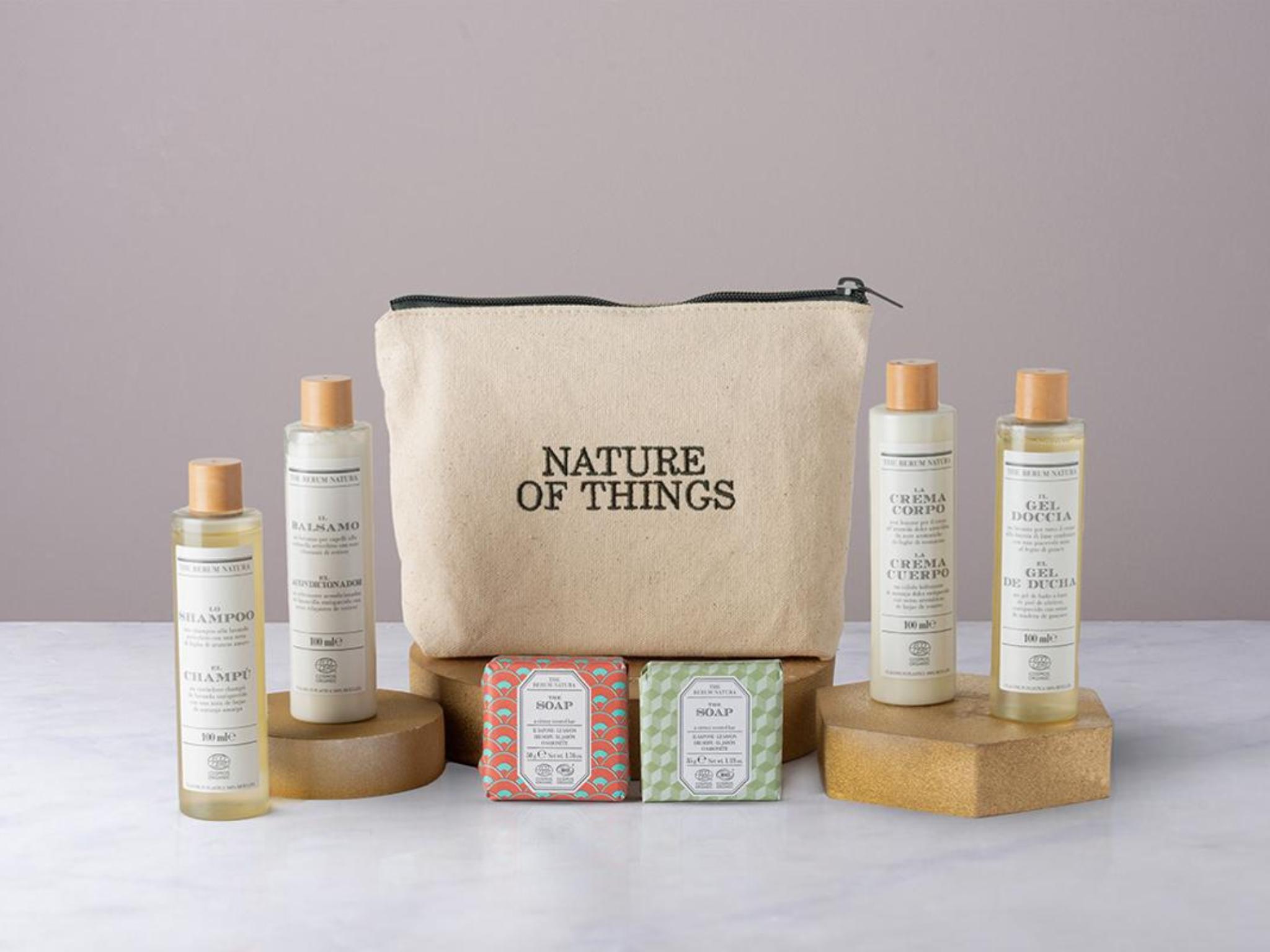Travel kit de rerum natura