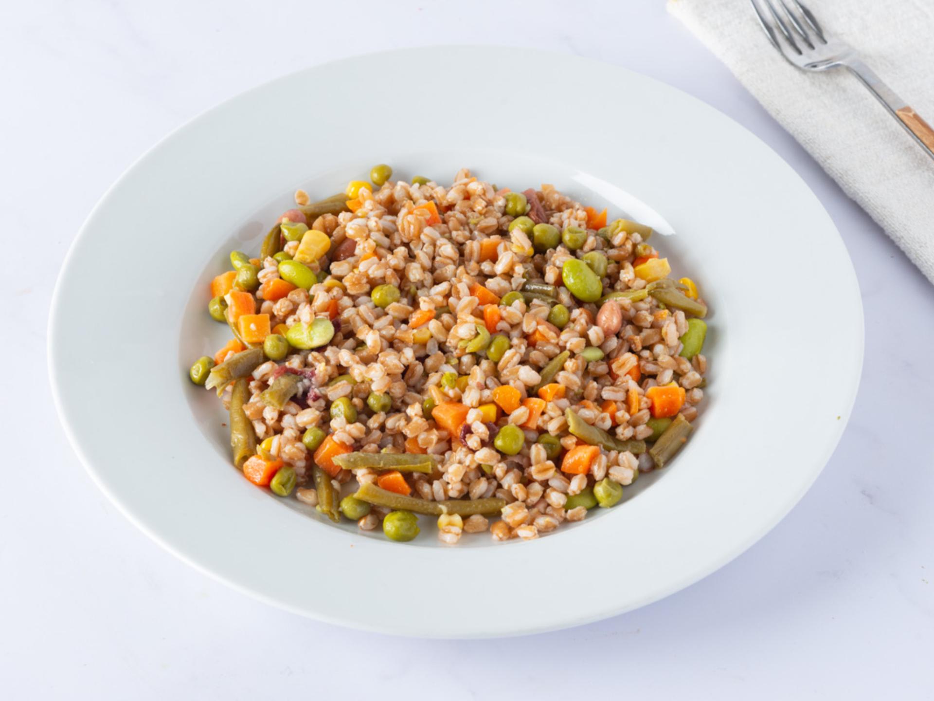 Insalata di farro e verdure