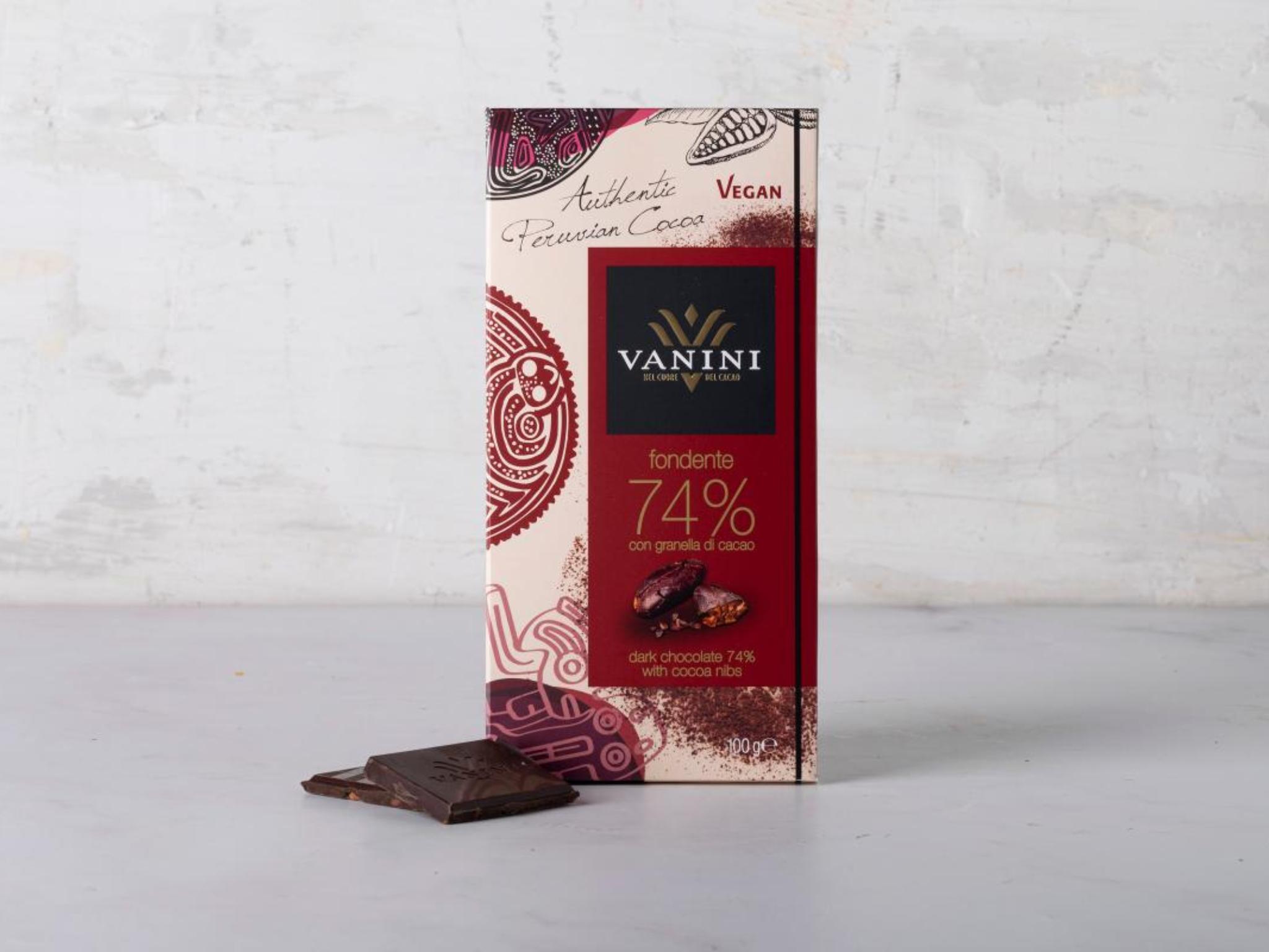 Cioccolato fondente 74% con granella di cacao