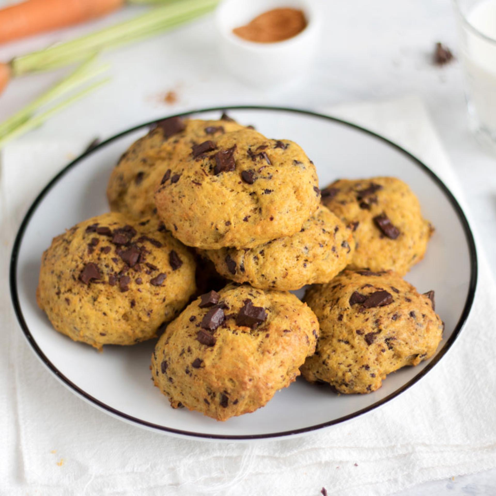 Biscotti alle carote e cioccolato