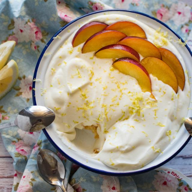 Cremoso allo yogurt e ricotta al limone