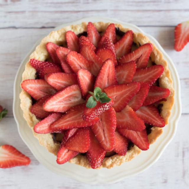 Crostata di fragole e crema pasticcera