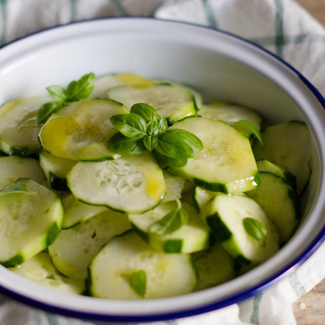 Insalata di cetrioli al miele