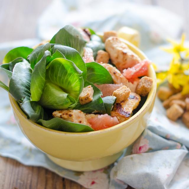 Insalata di cicorino con pollo speziato