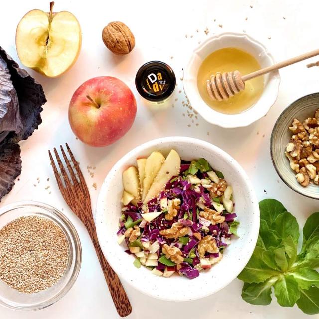 Insalata invernale con mele e noci