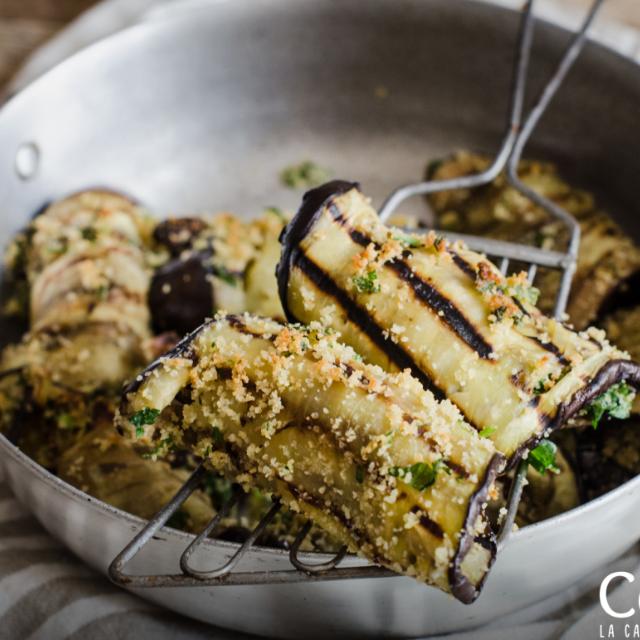 Involtini di melanzane panate
