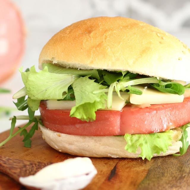 Mortadella burger