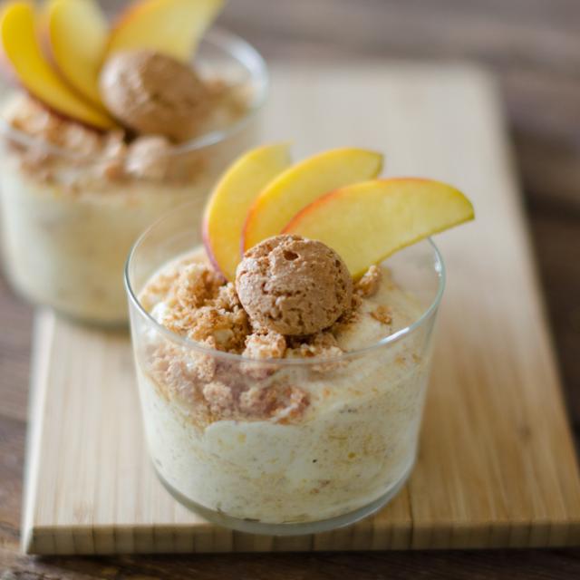 Mousse di pesche e amaretti