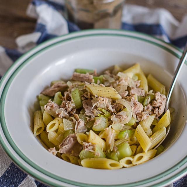 Pasta tonno e sedano
