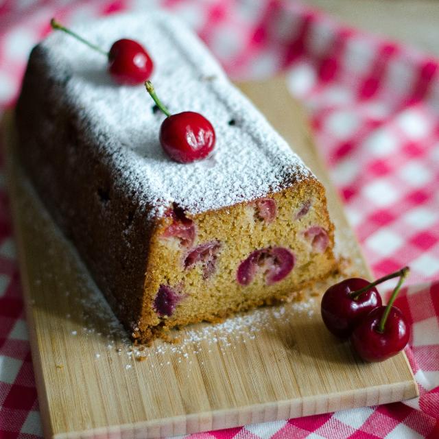 Plumcake alle ciliegie