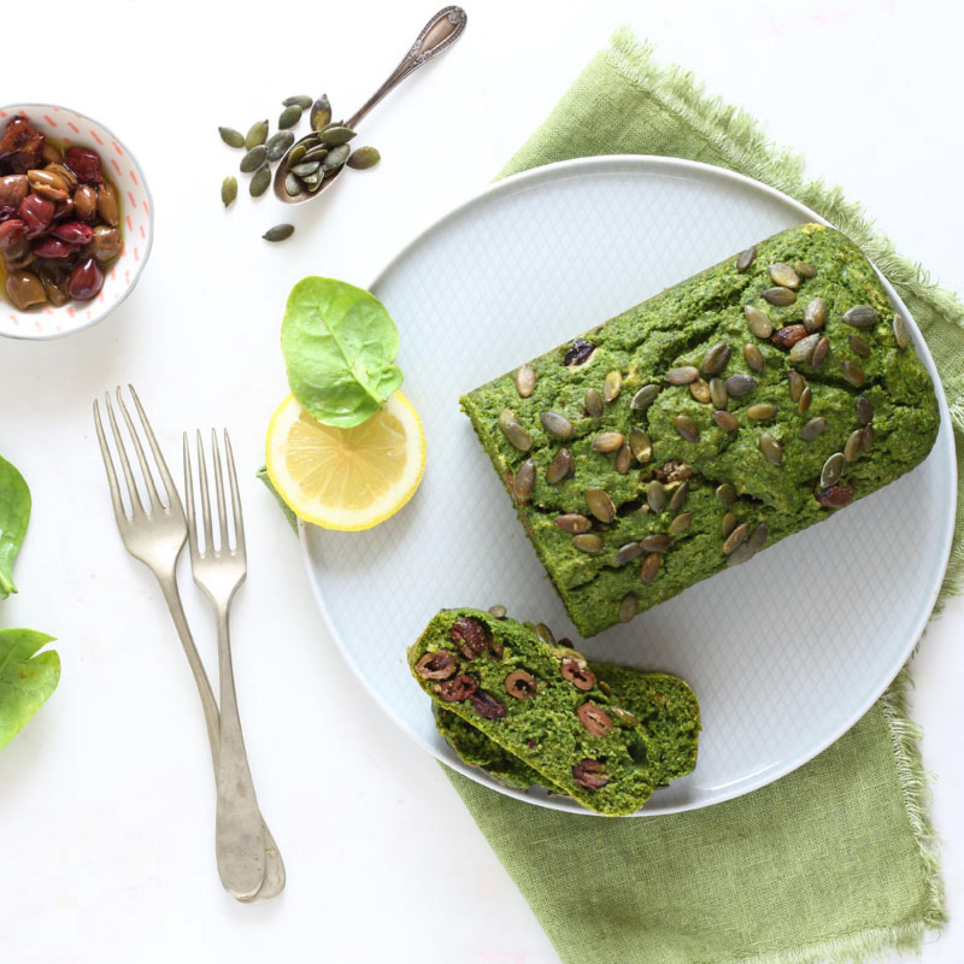 Plumcake salato alle olive e spinaci