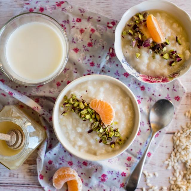 Risolatte con granella di pistacchio