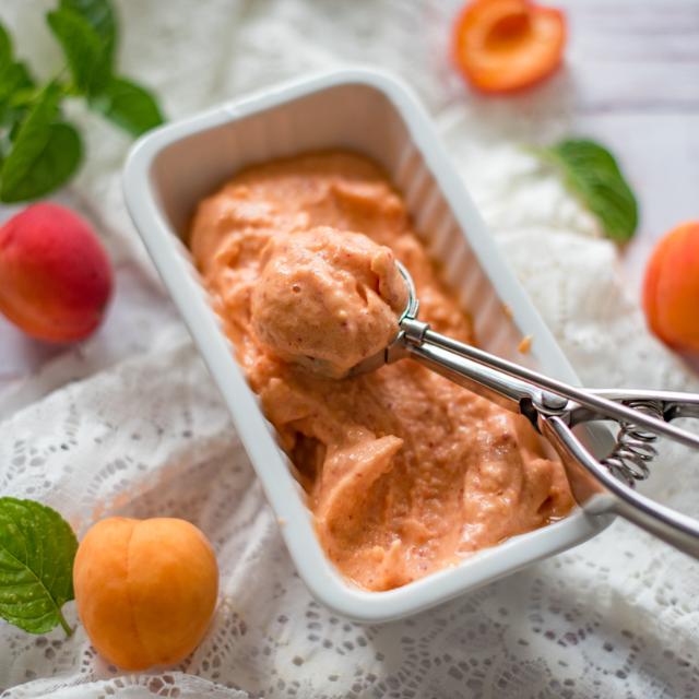 Sorbetto di albicocche e menta