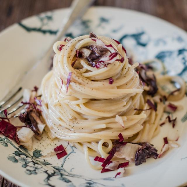Spaghetti taleggio e radicchio