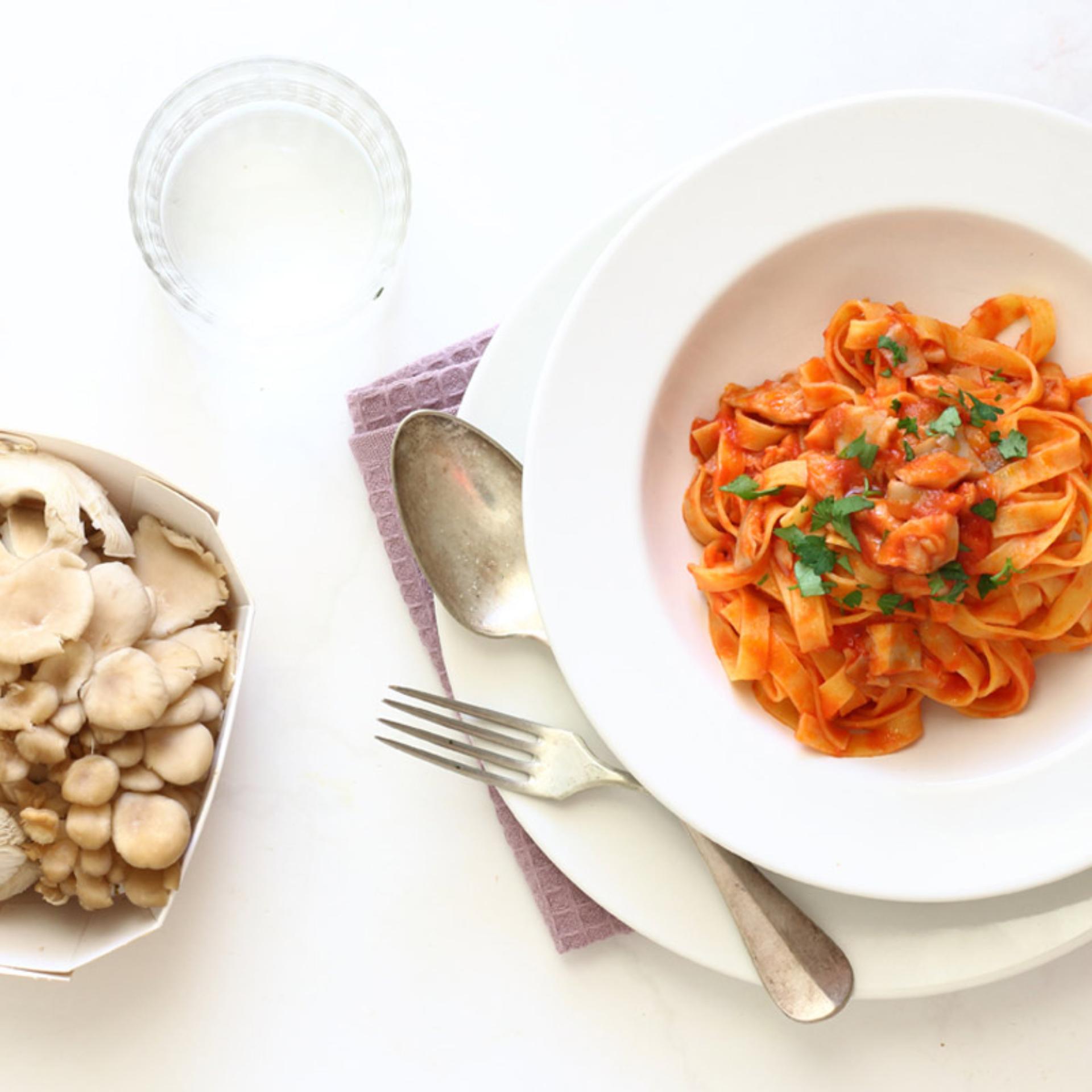 Tagliatelle al sugo di funghi Pleurotus