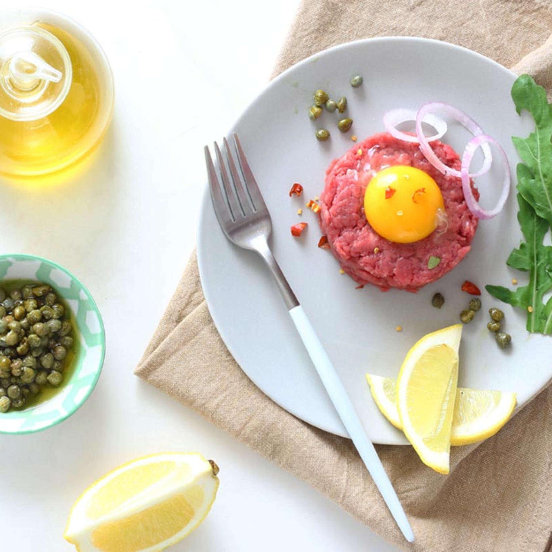 Tartare con olio al tartufo