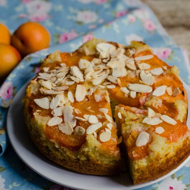 Torta rovesciata alle albicocche