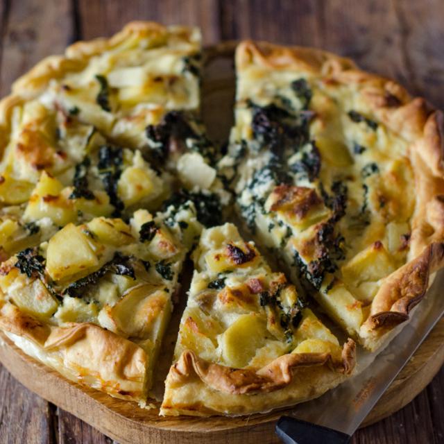 Torta salata al cavolo nero