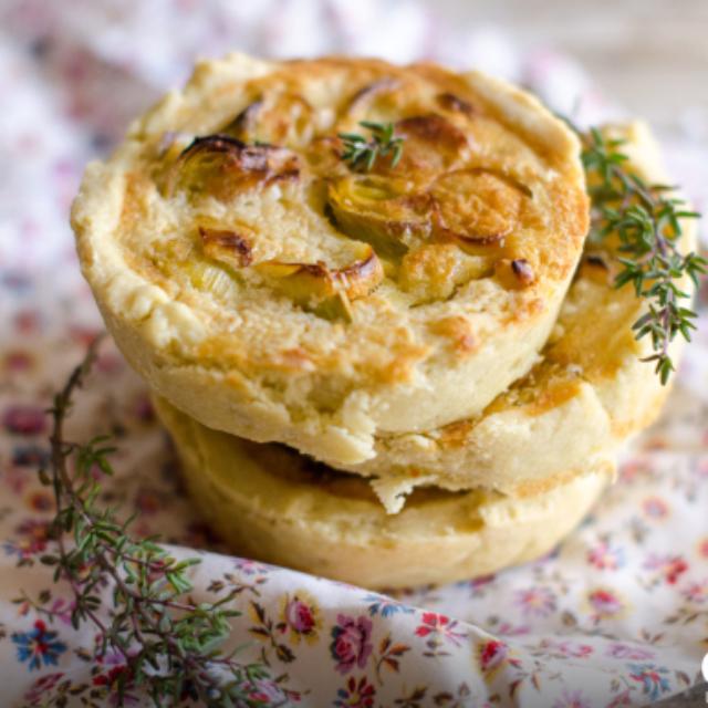 Torta salata veg ai porri e cipollotti